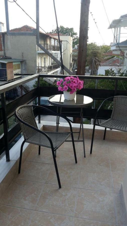 Apartment By The Beach Neo Epivates Exterior foto
